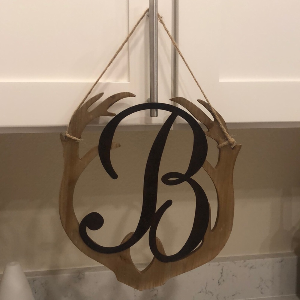 Metal and wood ‘B’ antler door hanger